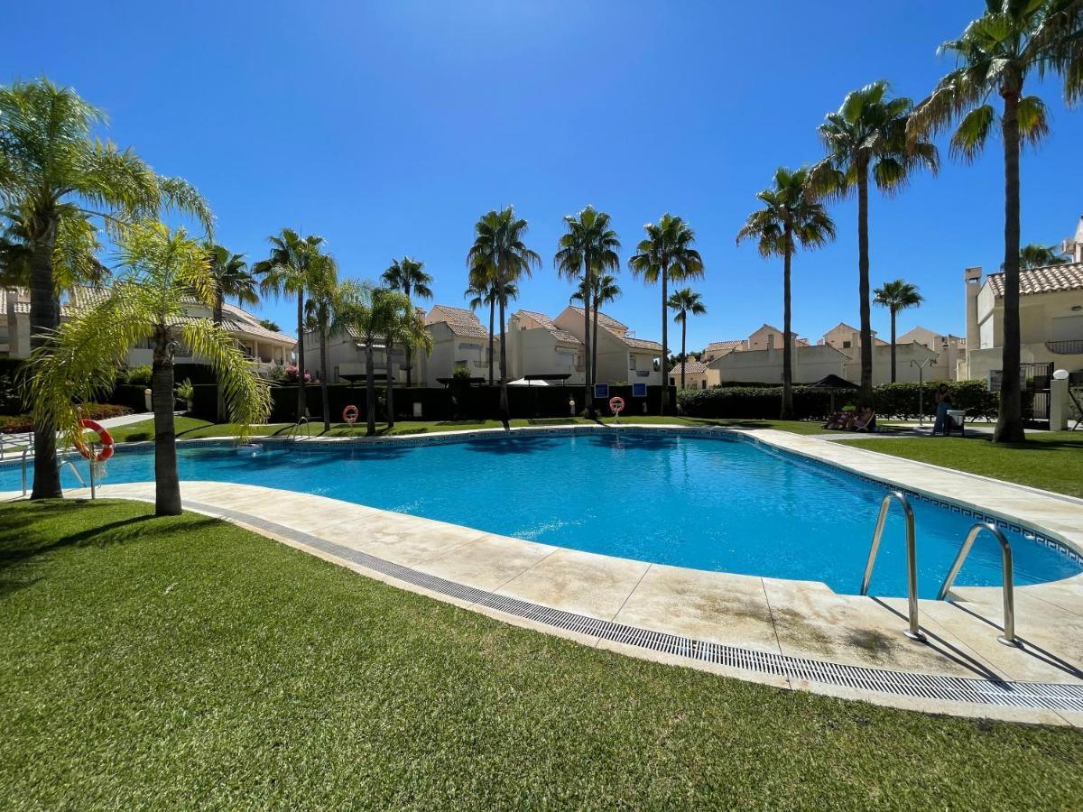 El Arenal Townhouse By The Beach With Swimming Pool - Eaw Homes Marbella Eksteriør billede